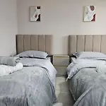 Skyvista Apartment